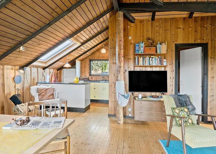 Gorgeous In With Wifi Holiday home